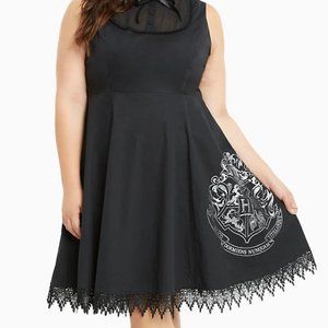 Torrid black Hogwarts emblem dress size 18